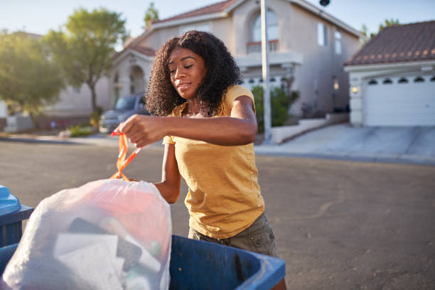 Best Construction Debris Removal  in Corona, CA
